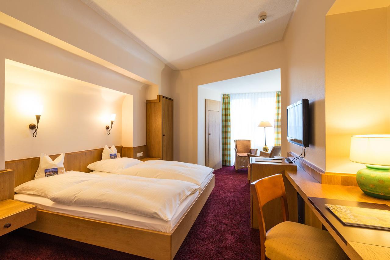 Hotel Heinz Höhr-Grenzhausen Exteriör bild