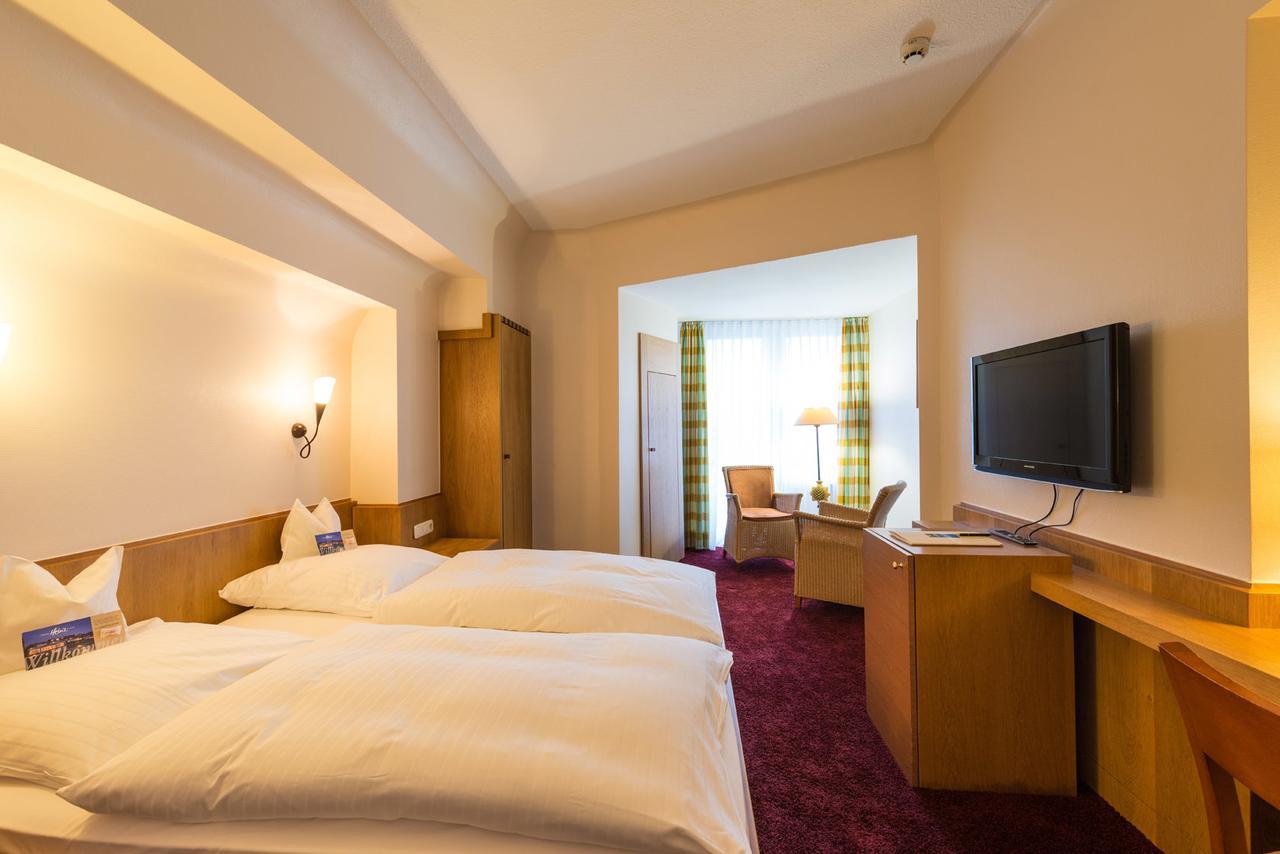 Hotel Heinz Höhr-Grenzhausen Rum bild