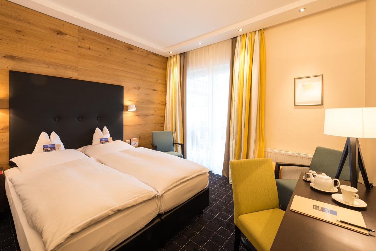 Hotel Heinz Höhr-Grenzhausen Exteriör bild