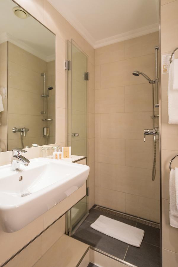Hotel Heinz Höhr-Grenzhausen Exteriör bild